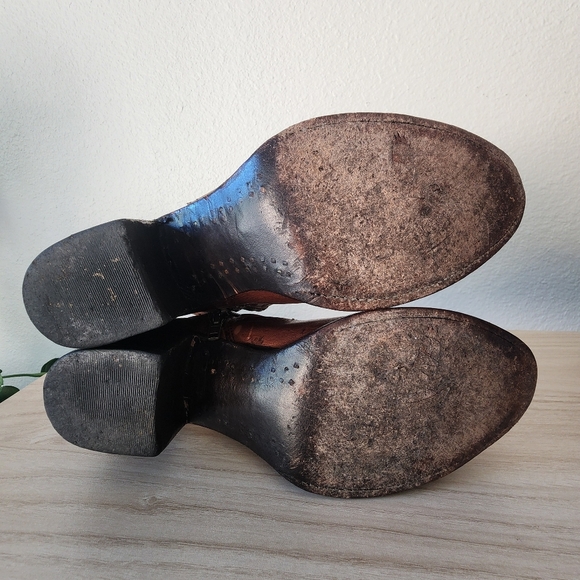 Free Bird by Steven Salt side zip ankle boot, Size 9 - Picture 15 of 15